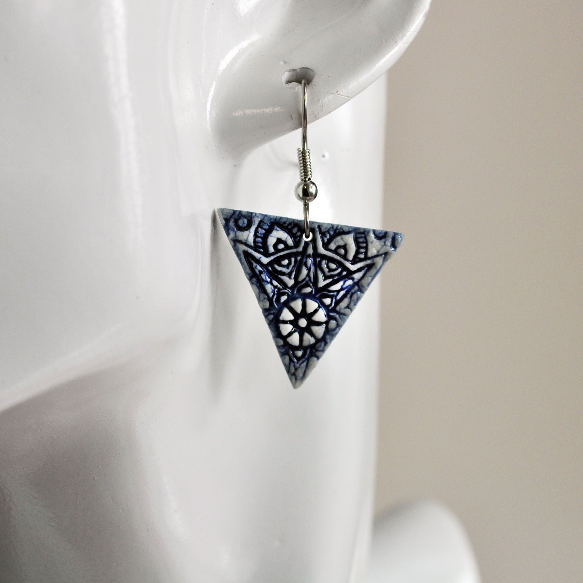 ET730 Earrings trianlge blue mandala on mann.jpg